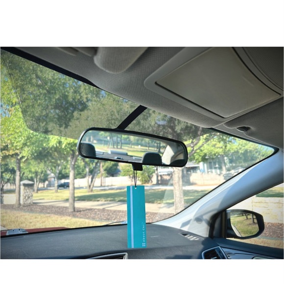 About Car Air Freshener | 24 Count (Pack of 1) | Cotton Clouds - Picture 4 of 6